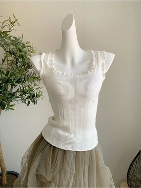 Kimchi Blue S White Ribbed Knit Tank Ruffle Trim Top